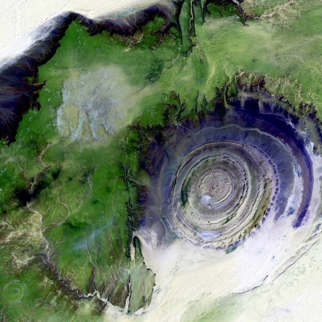Meteo Italia 18 settembre 2025: previsioni tra sole e piogge al Nord Occhio del Sahara Richat in Mauritania foto satellitare