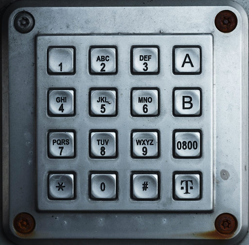 Tastierino numerico simbolo della sicurezza digitale e protezione password.