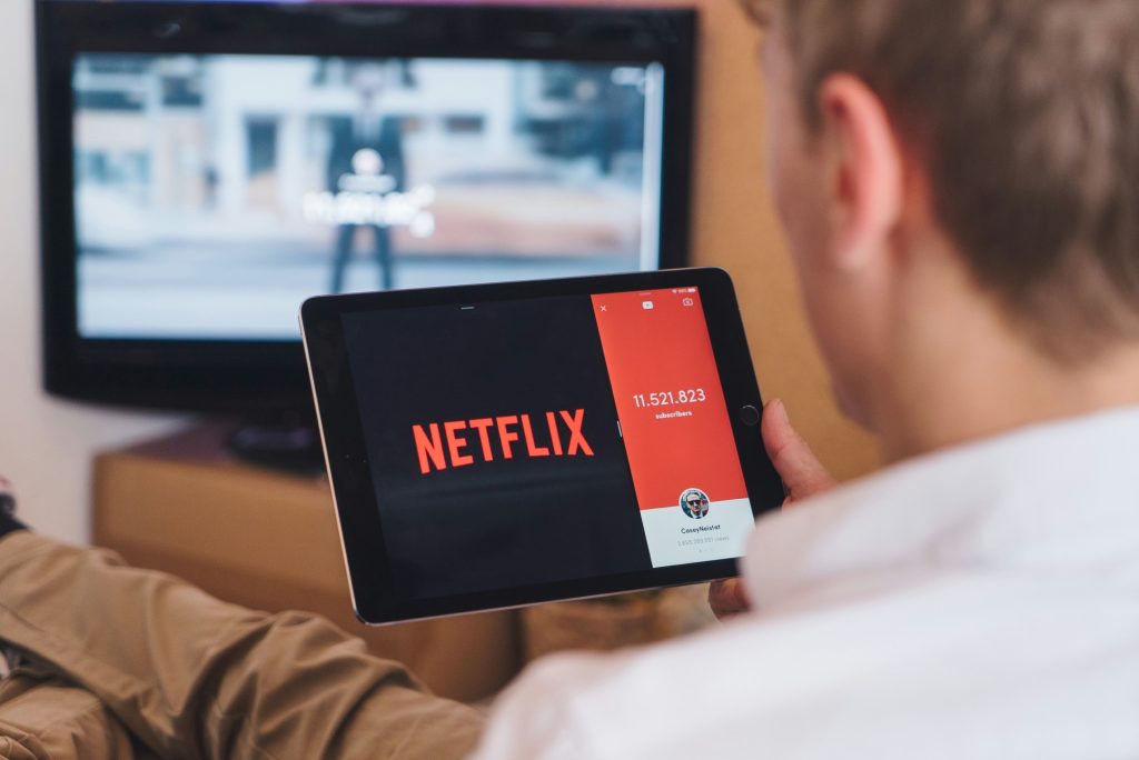 Le serie Netflix più viste in Italia nel 2025 con classifica e tendenze | Oiusho