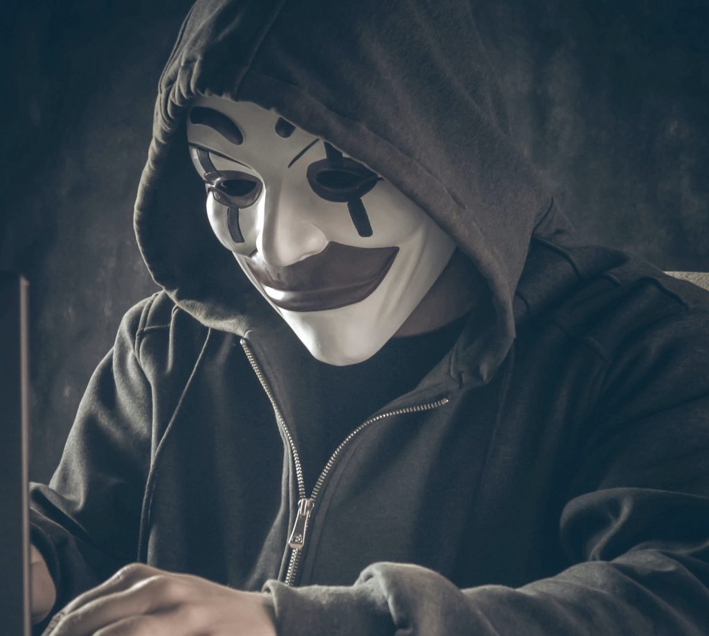 Come riconoscere un’email di phishing: la guida completa per non cadere nelle truffe online | Oiusho Esempio di email di phishing con link sospetti | Oiusho