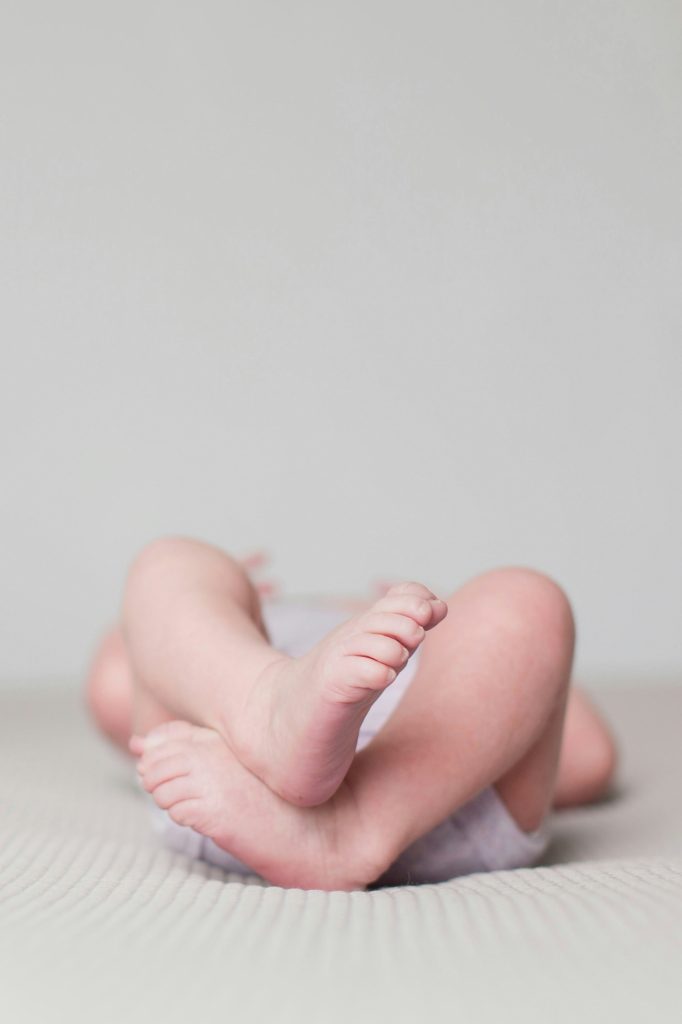mamma arrestata per aver tentato di soffocare la figlia di 4 mesi
