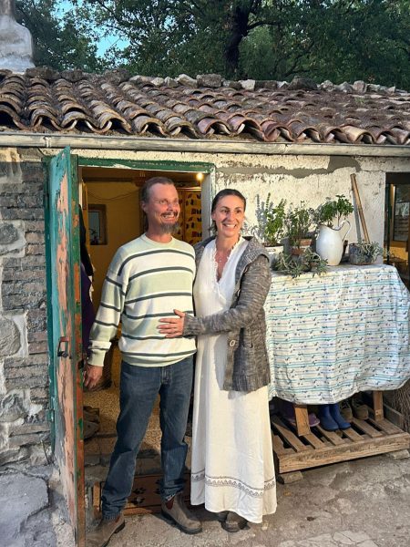 Famiglia nel bosco, l’avvocato Angelucci lascia il caso: “Hanno rifiutato tutte le proposte” Famiglia che vive nel bosco: l’avvocato Angelucci lascia l’incarico