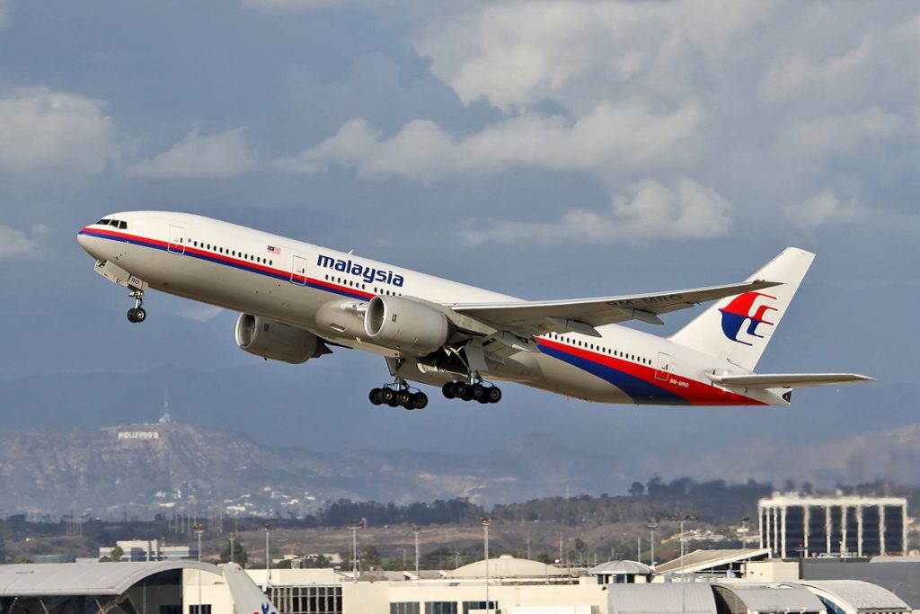 MH370, il mistero dell’aereo scomparso: la verità che nessuno ha mai trovato Mistero del volo MH370, l’aereo scomparso con 239 persone a bordo