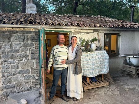 Famiglia nel bosco a Palmoli: casa gratis offerta dal sindaco per riabbracciare i figli Famiglia nel bosco Palmoli