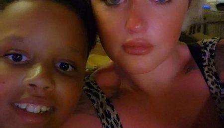 Mamma, ho mal di gola» poi si accascia e muore a 11 anni: la tragedia che sconvolge l’Inghilterra Bambino di 11 anni con mal di gola morto improvvisamente dopo visita medica