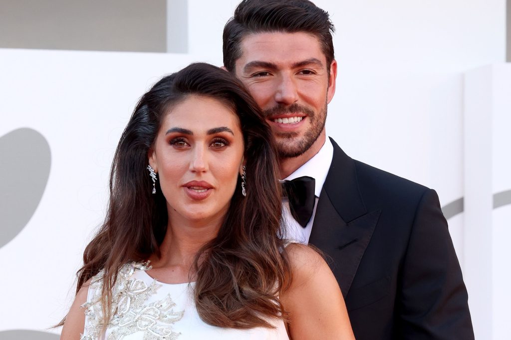 Cecilia Rodriguez e Ignazio Moser: la pace con Belen e la felicità con la piccola Clara Isabel Cecilia Rodriguez e Ignazio Moser con la figlia Clara Isabel nel giorno del complimese