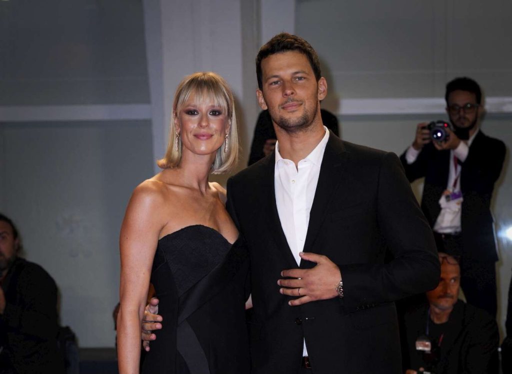 Federica Pellegrini: la gelosia per il marito Matteo Giunta, la frase che fa discutere e il racconto senza filtri sulla vita di coppia Federica Pellegrini parla della gelosia per il marito Matteo Giunta