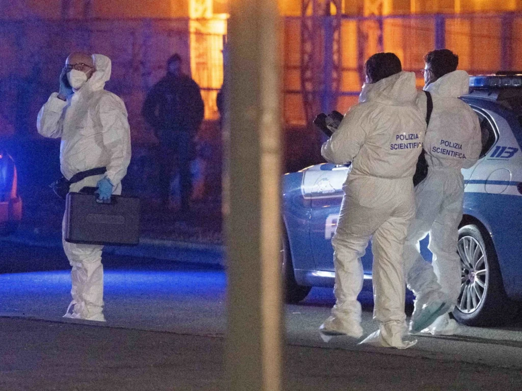 Sparatoria a Milano, 28enne ucciso durante un intervento di polizia Sparatoria a Milano durante un intervento di polizia