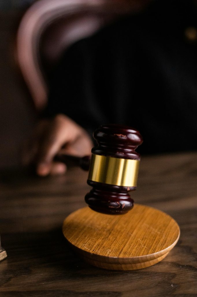 Brescia, bambina di 10 anni incinta: 29enne condannato a cinque anni Brescia, sentenza su reato contro minore di 10 anni