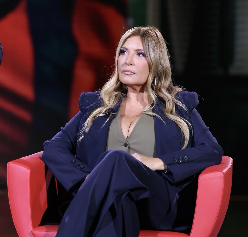 Selvaggia Lucarelli, Mediaset “a ogni costo”: maxi offerta, cachet record e programma su Rete 4 Selvaggia Lucarelli nel mirino di Mediaset per Grande Fratello Vip 2026
