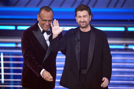Quarta serata Sanremo 2026 cover e duetti palco Ariston Top 10 ufficiale