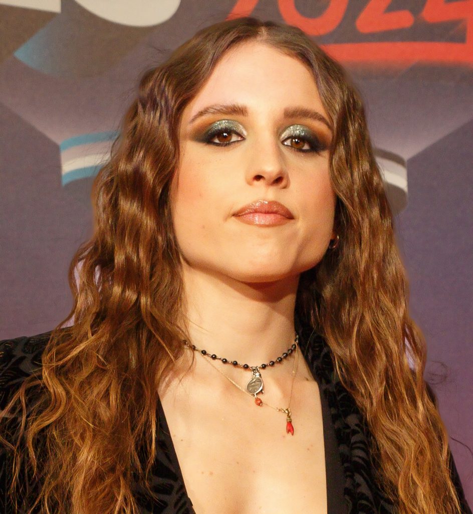 Angelina Mango malattia e ritorno sul palco nel tour 2026