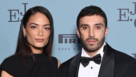 Elodie e Andrea Iannone si rivedono a Milano durante un confronto in strada