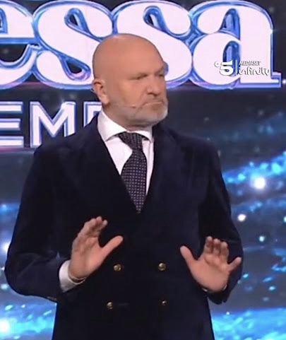 Andrea Pucci rinuncia a Sanremo dopo polemiche e minacce