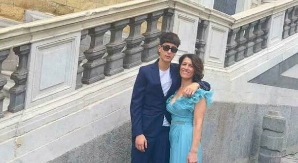 Tragedia tra Pollenza e Civitanova Marche: madre aggredita in casa, il figlio si allontana e viene ritrovato senza vita nel porto Tragedia a Civitanova Marche, porto dove è stato ritrovato il giovane dopo l’aggressione alla madre
