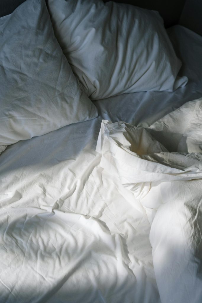 Rieti, bimba morta schiacciata nel sonno: cosa sappiamo e perché il tema del “sonno sicuro” torna al centro Rieti bimba schiacciata nel sonno, ricostruzione della vicenda