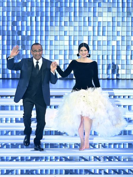 Terza serata Sanremo 2026: Top 5 classifica provvisoria e ospiti all’Ariston