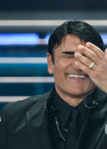 Sal Da Vinci vince Sanremo 2026 con “Per sempre sì”: la notte del trionfo all’Ariston Sal Da Vinci vince Sanremo 2026 con Per sempre sì
