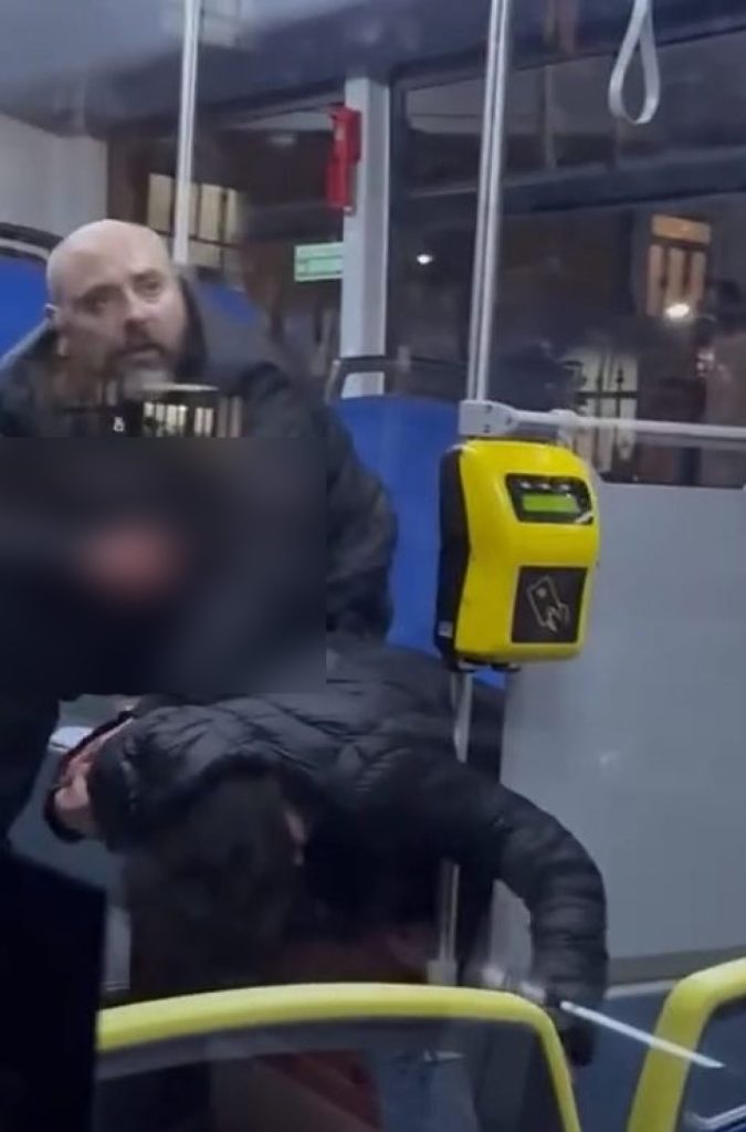 Napoli Antonio Meglio aggressione su autobus e morte in ospedale