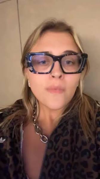 BigMama bloccata a Dubai: l’appello sui social tra voli cancellati e paura dopo l’escalation in Medio Oriente BigMama bloccata a Dubai durante l’escalation in Medio Oriente racconta la paura sui social