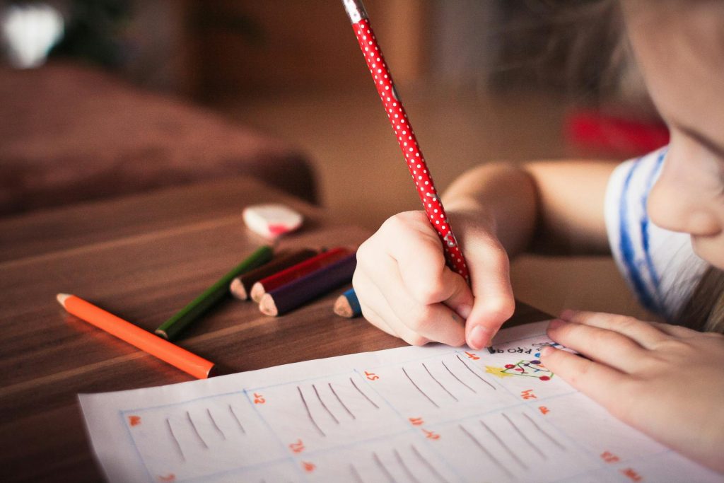 Maestra sospesa nel Barese per presunti maltrattamenti all’asilo