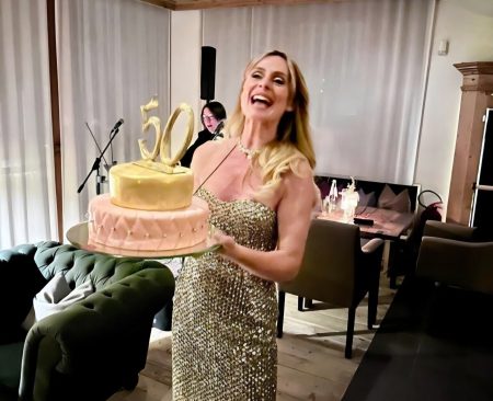 Serena Autieri 50 anni: il luogo del cuore scelto per festeggiare Serena Autieri festeggia 50 anni nelle Dolomiti