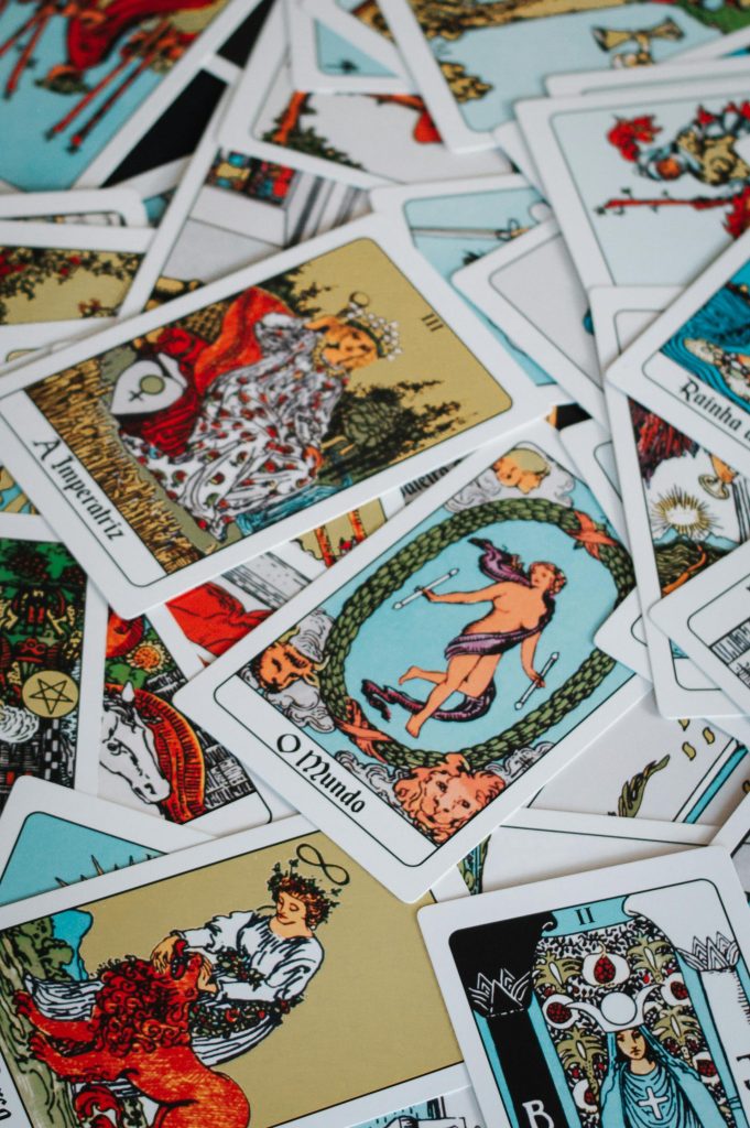Oroscopo 6 aprile: amore, lavoro e fortuna segno per segno Oroscopo del 6 aprile con segni zodiacali e previsioni giornaliere