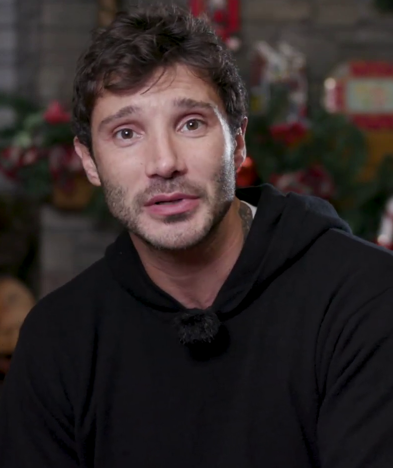 Stefano De Martino e Gilda Ambrosio, lei mette i paletti: “Se esci con me, non voglio altre ragazze attorno” Stefano De Martino e Gilda Ambrosio al centro del gossip