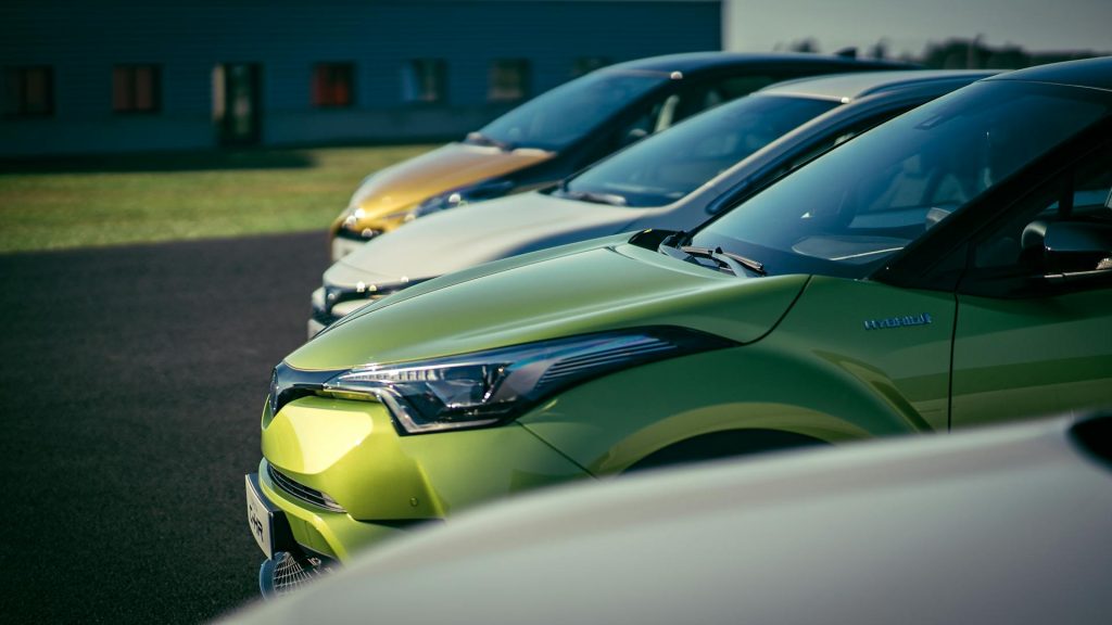 Mercato auto in Italia, aprile in crescita del +11,6%: domina la Panda e cambiano le scelte degli italiani fiat panda mercato auto italia aprile 2026 vendite crescita