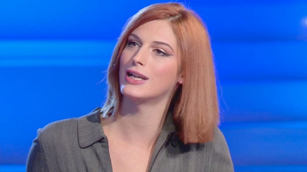 Carly Tommasini, chi è: età, prima e dopo, fidanzato, transizione, Isola dei Famosi, Instagram e cosa fa oggi