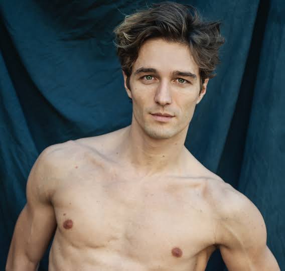 Chi è Francesco Mariottini: età, Amici, danza, carriera, fidanzato e Instagram Francesco Mariottini ballerino di Amici carriera nella danza fidanzato e Instagram