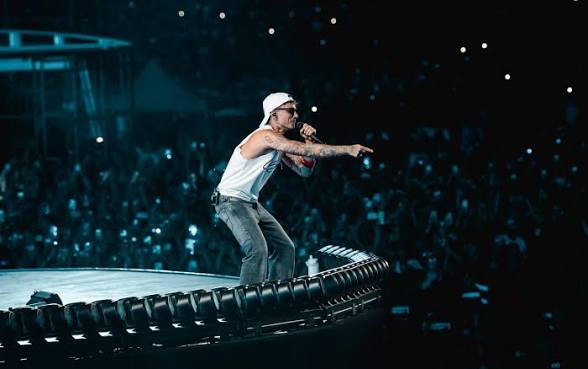 Ultimo a Tor Vergata, concerto dei record ma non senza polemiche: 250mila fan tra emozione, caldo e code