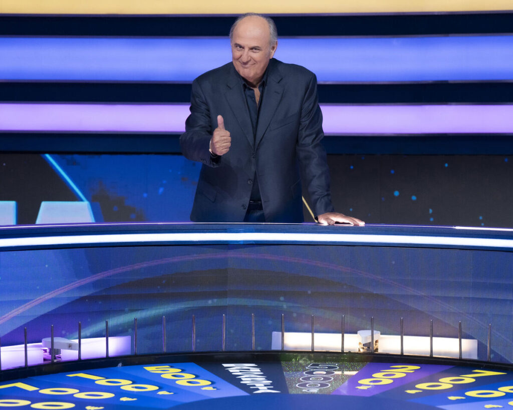 La Ruota dei Campioni stasera 30 settembre: Hunziker, Ale e Franz sfidano la Ruota per beneficenza Gerry Scotti nello studio de La Ruota della Fortuna
