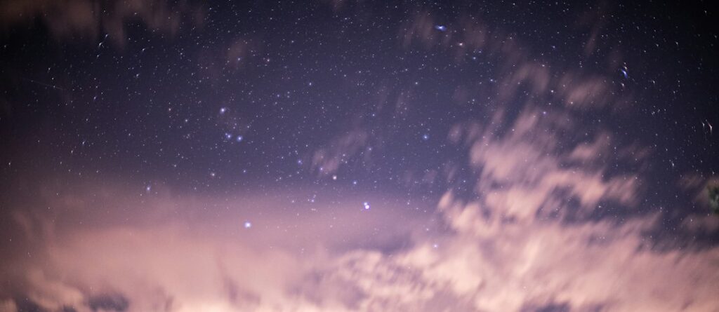 Oroscopo weekend 10 e 11 ottobre 2026: amore, fortuna e consigli per tutti i segni Oroscopo weekend 26 e 27 settembre 2026, cielo stellato e previsioni dei segni zodiacali