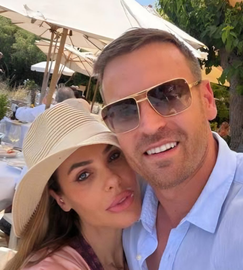 Ilary Blasi sposa Bastian Müller, Totti e Noemi festeggiano «5 anni di noi» nello stesso giorno: ma le date non tornano