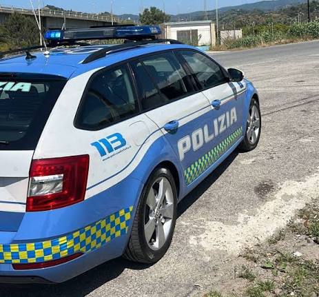 Roma, tenta di portare via un bambino dalla zia: il padre lo riconosce quattro giorni dopo, lui scappa sull’autobus