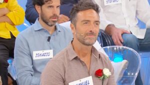Emanuel, cavaliere del Trono Over, nello studio di Uomini e Donne