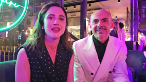 Enzo Miccio con Lodovica Comello durante un’intervista a Funweek nel marzo 2024