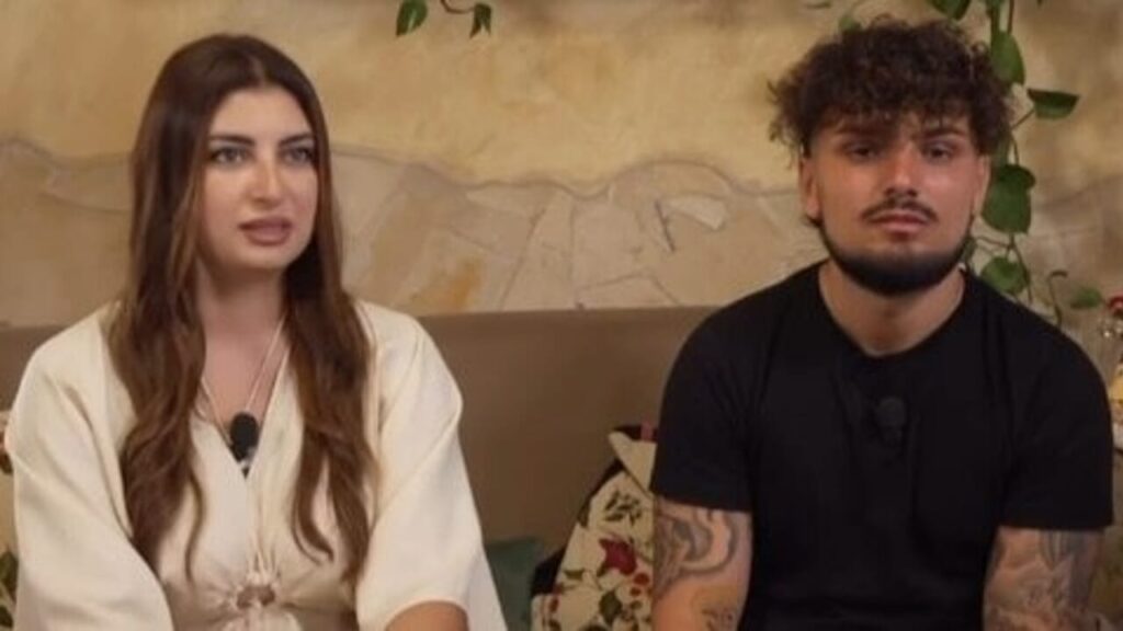 Uomini e Donne, Sabrina Soussi pronta a corteggiare l’ex Giovanni Grazioso? L’indiscrezione che scuote il trono Sabrina Soussi e Giovanni Grazioso, indiscrezione a Uomini e Donne
