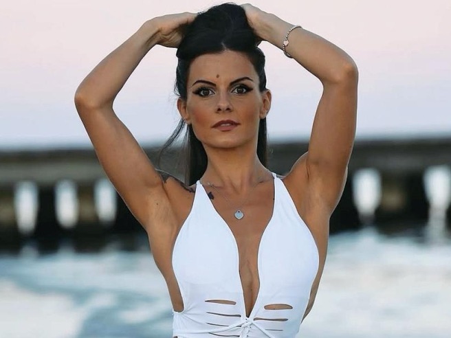Elena Maraga: «Tornerò a scuola». Dopo il caso OnlyFans: «Non posso lasciare da parte la mia vocazione»
